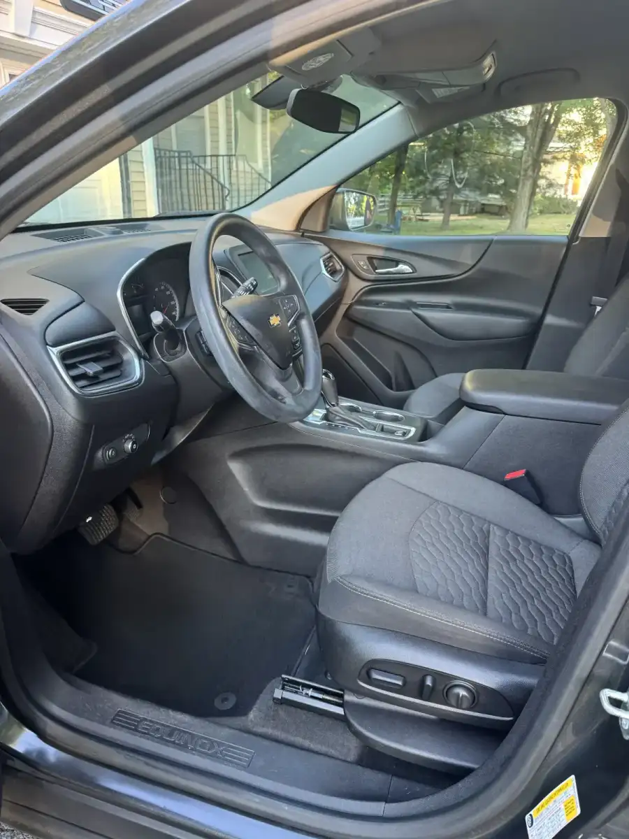 Spotless front seat interior after GNG mobile auto detailing in Morris County